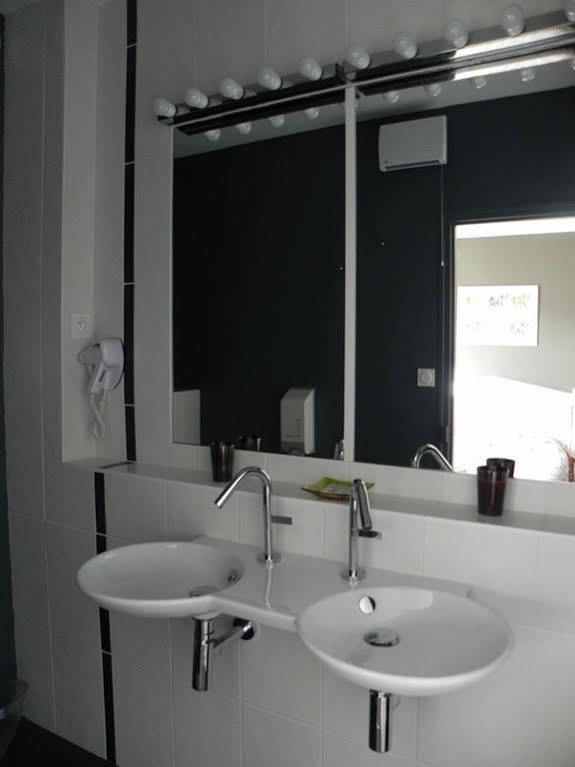 Le Manoir De L'antiquite Hotel 3*
