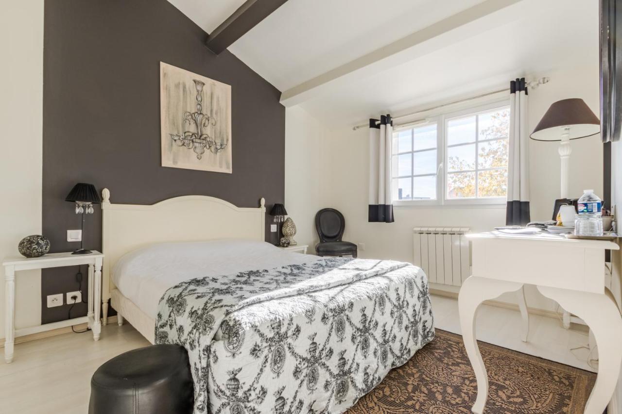 Le Manoir De L'antiquite Challans