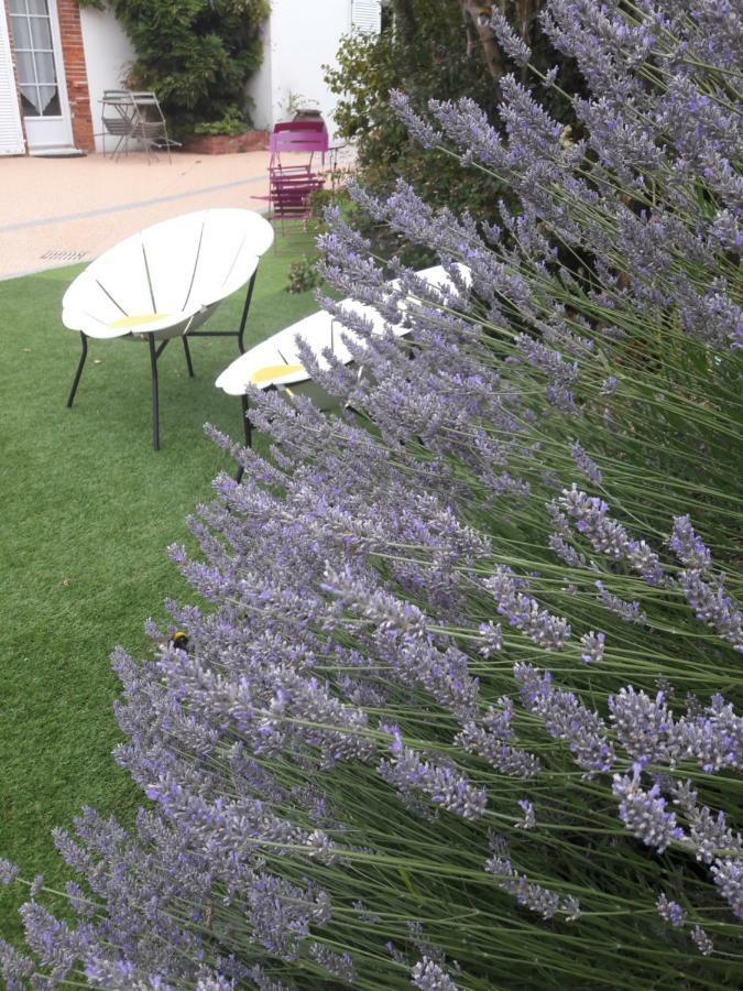 Le Manoir De L'antiquite Hotel 3*